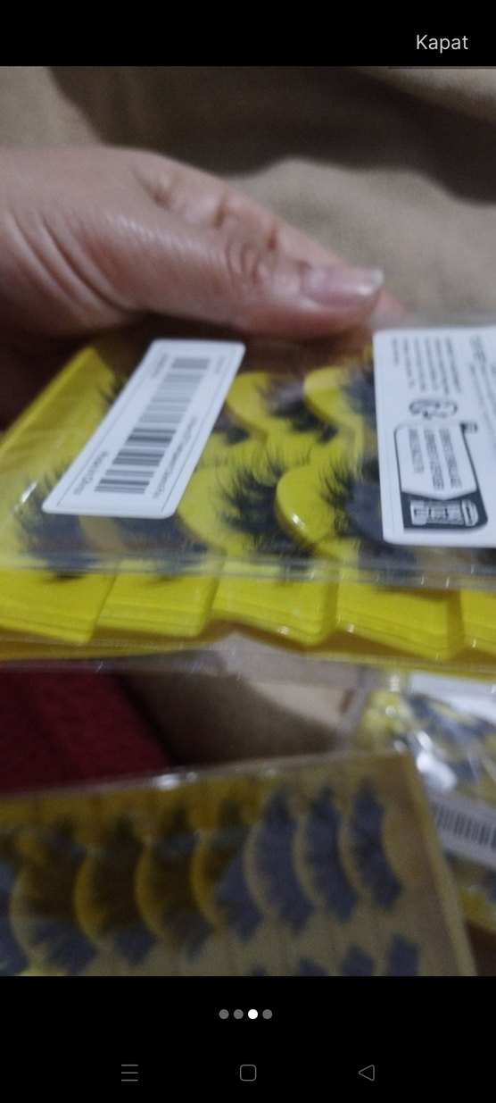 Sarı Kutuda Siyah Sahte Kirpik Seti - Görsel 3