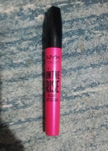 NYX Pembe Parlak Maskara - Görsel 3