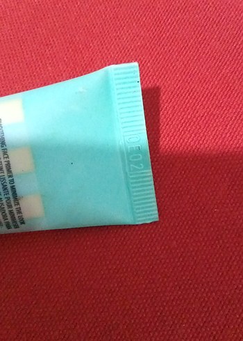 Benefit The POREfessional Tu