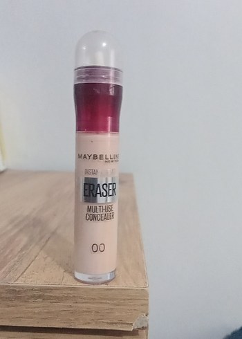 Maybelline Light Beige Kapatıcı 00