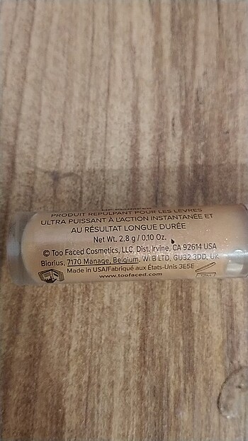 Too Faced Lip gloss