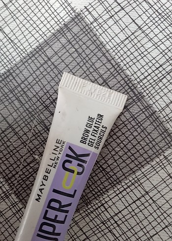  Beden Maybelline Super Lock Kaş Sabitleyici Mor