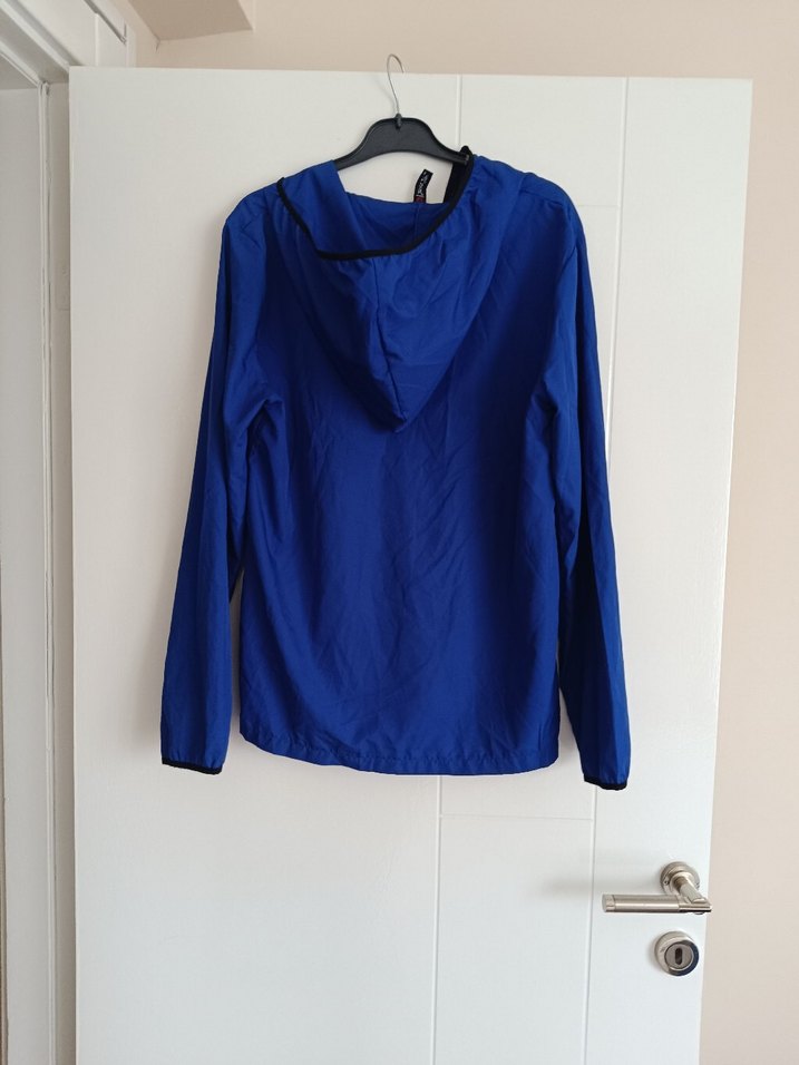 Mavi Kapüşonlu Kadın Spor yağmurluk - Görsel 2