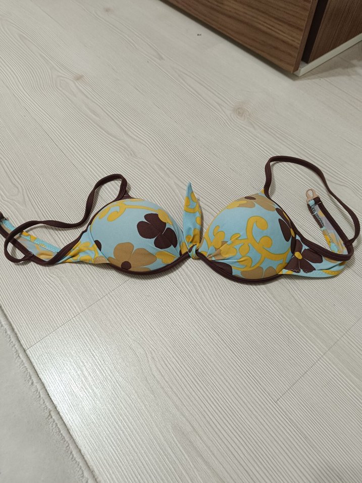 Turkuaz Çiçek Desenli Fiyonk Detaylı Bikini Üstü - Görsel 3