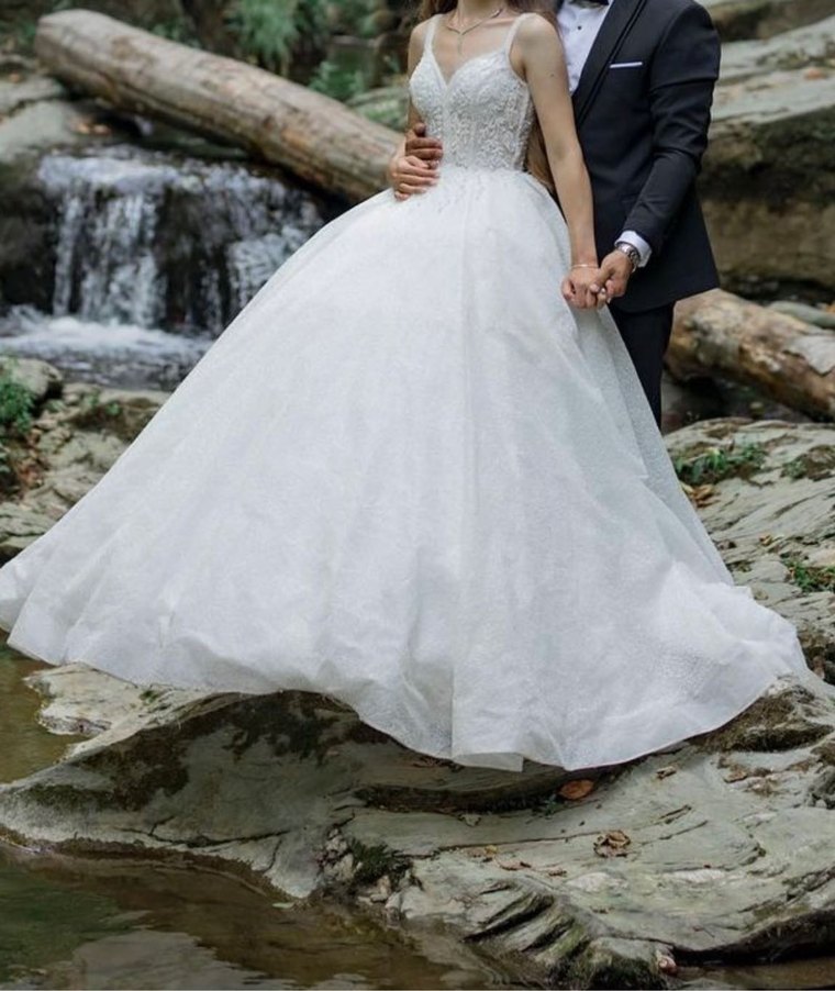 Klasik Zarafet Beyaz A-Line Gelinlik - Görsel 3