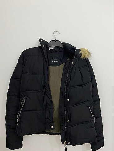 Bershka mont