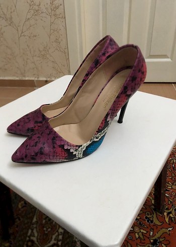 Mor Yılan Desenli Stiletto Topuklu Kadın Ayakkabı - Görsel 3