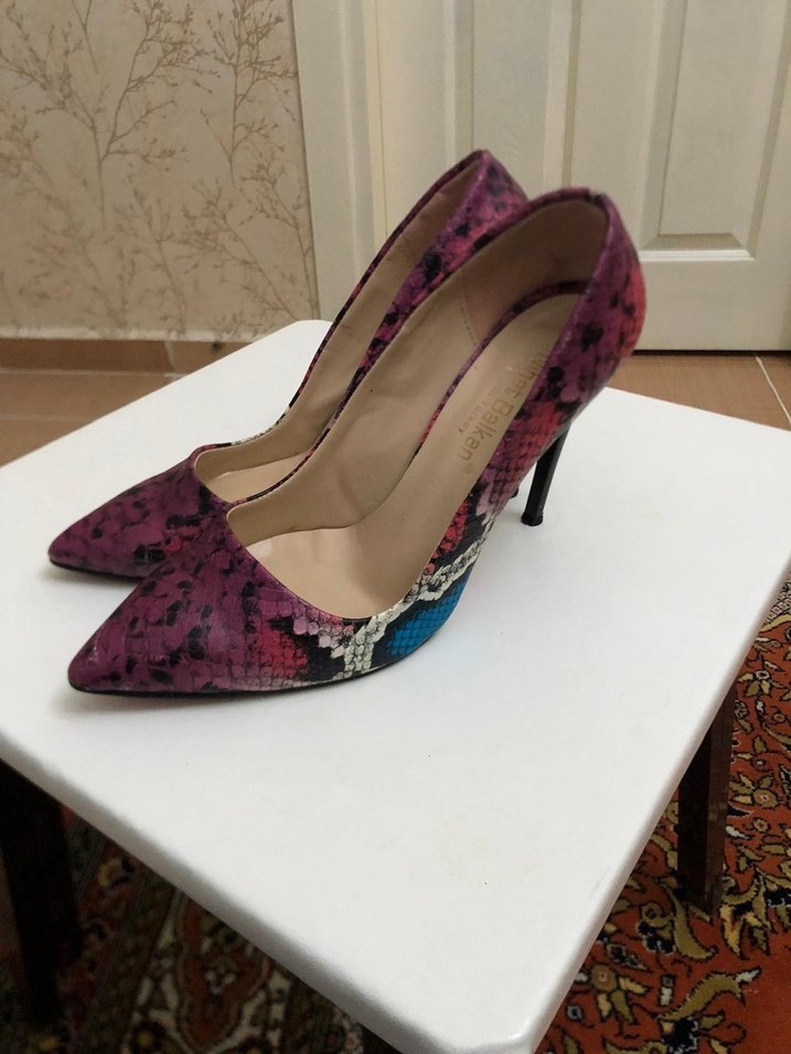 Mor Yılan Desenli Stiletto Topuklu Kadın Ayakkabı - Görsel 3