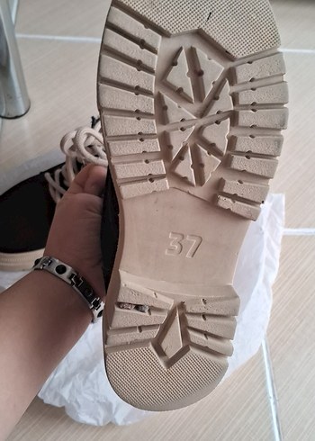 siyah bot - Görsel 3