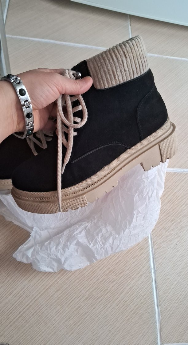 siyah bot - Görsel 2