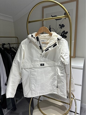 Kanguru Pull&Bear