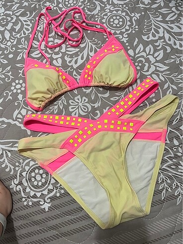 38 Beden Bikini