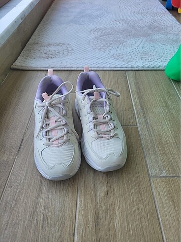 38,5 Beden Skechers sneakers