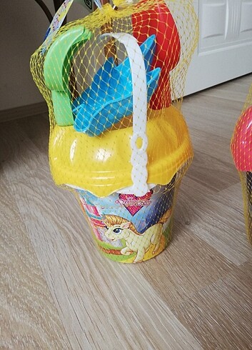  Beden Renk Oyuncak kova kürek seti