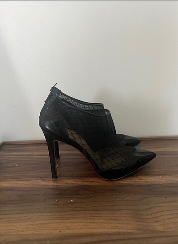 37,5 Beden siyah Renk CHRISTIAN LOUBOUTİN STILETTO AYAKKABI