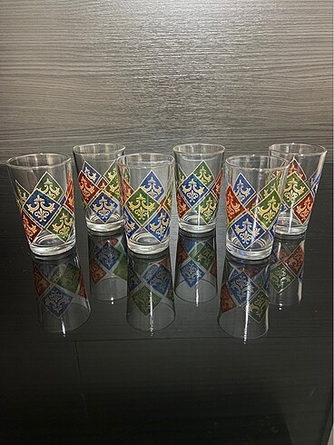 Kahve yanı su bardağı