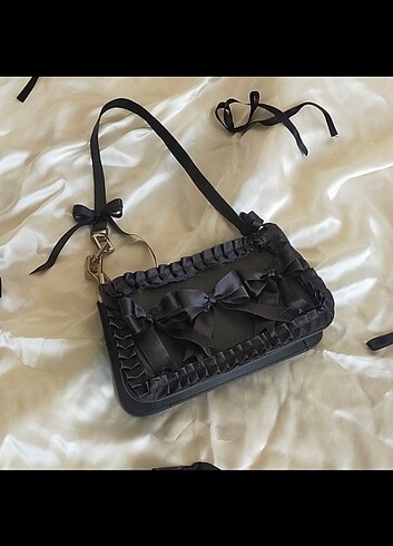 Killstar Goth lolita fiyonklu fırfırlı çanta????
