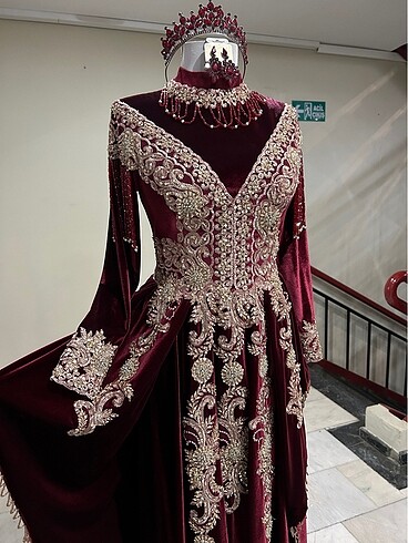 s Beden Muhteşem tesettür kaftan