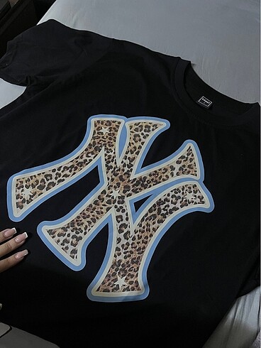 s Beden Nyc Leopar T-shirt
