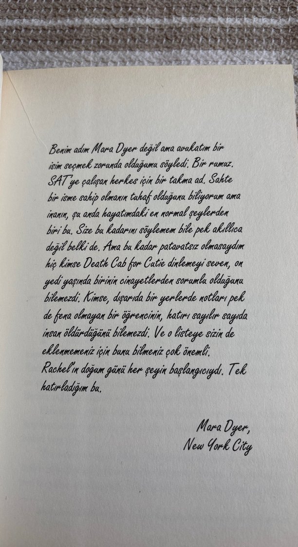 Eksik Parça - Michelle Hodkin - Görsel 4