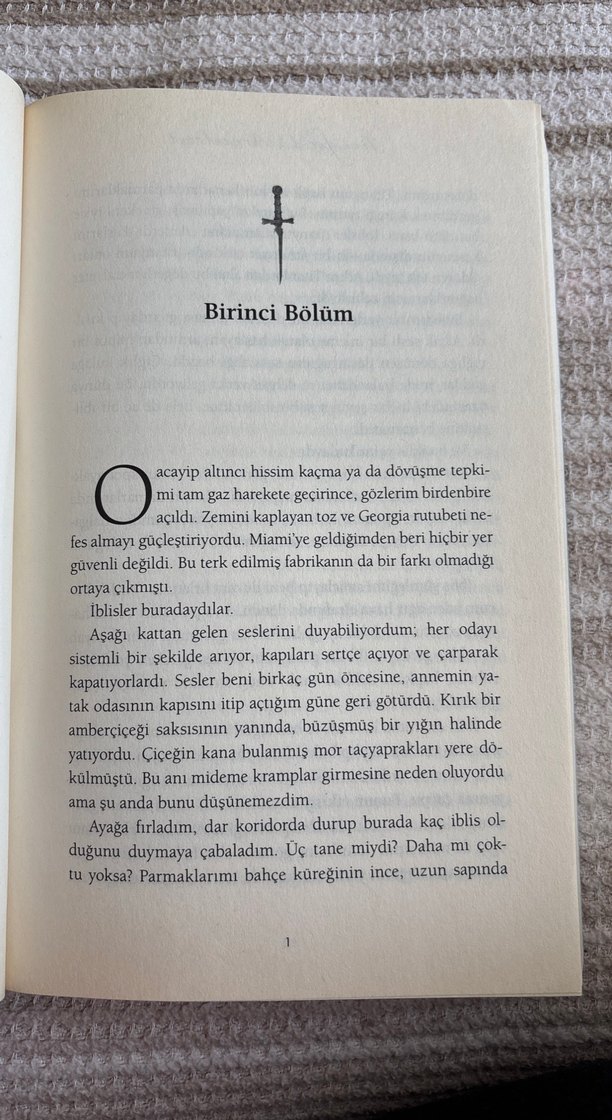 Melez Sözleşmeleri - Jennifer L. Armentrout - Görsel 4