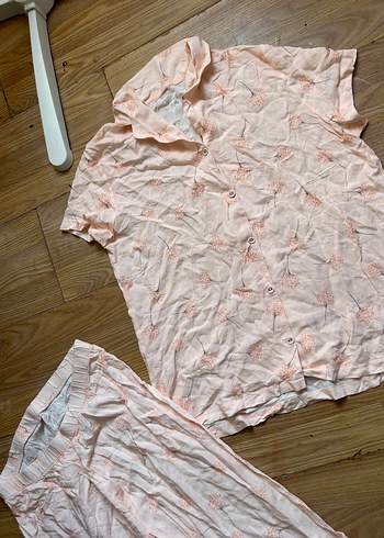 Pembe V Yakalı Kadın Pijama Takımı