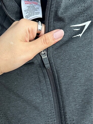 s Beden Gymshark hırka