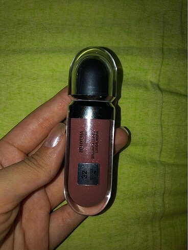 Kiko 32 no kiko gloss