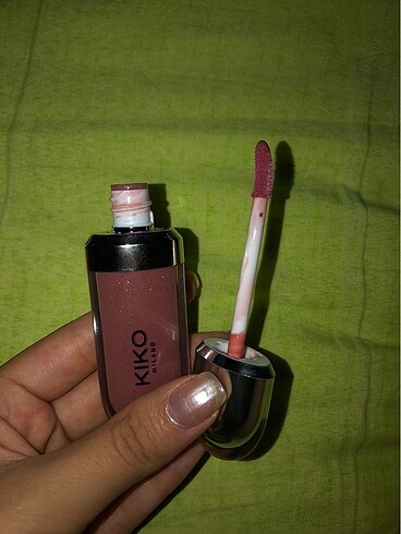  Beden 32 no kiko gloss