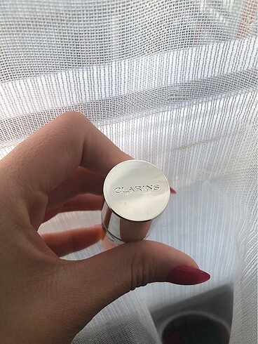  Beden 01 honey clarins parlatıcı dudak yağı