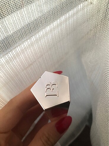 Fenty Beauty fenty beauty gloss
