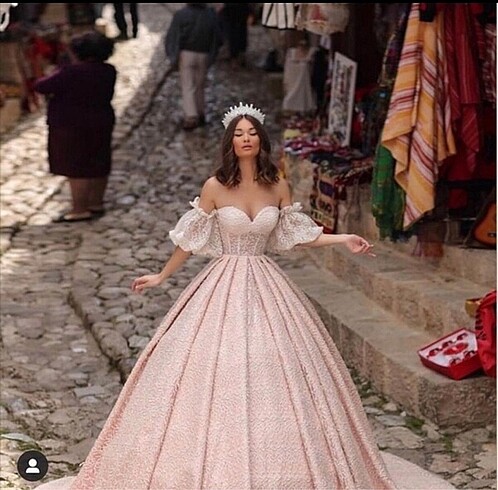 Prenses model nişanlık