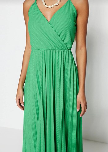 PİLİSELİ YEŞİL ELBİSE - Görsel 3