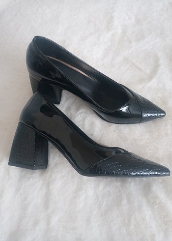 Siyah Yılan Desenli Modern Klasik Topuklu - Görsel 2