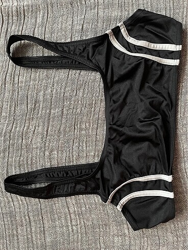Bikini üstü