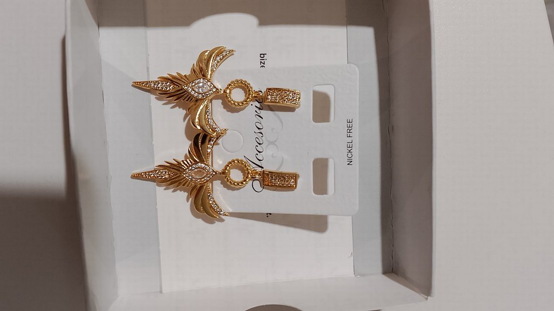 çelik taşlı küpe - Görsel 4