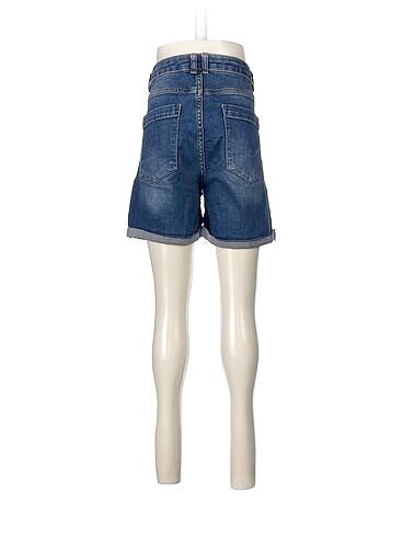 LC Waikiki Mini Şort %70 İndirimli. - Görsel 3