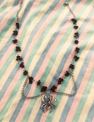 Gothic kolye