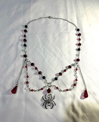 Gothic kolye