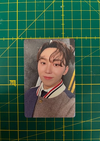 Hello Kitty Seventeen Seungkwan Photocard