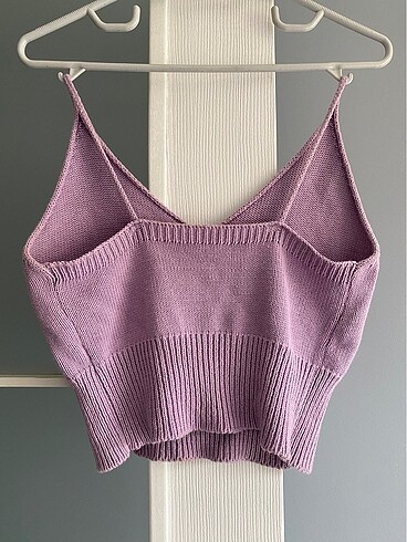 Askılı crop triko bluz