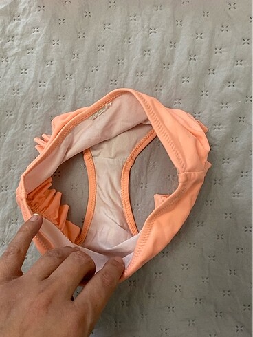 4 Yaş Beden turuncu Renk Bikini takımı (kız çocuk)