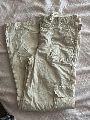 Bershka krem kaego pantolon