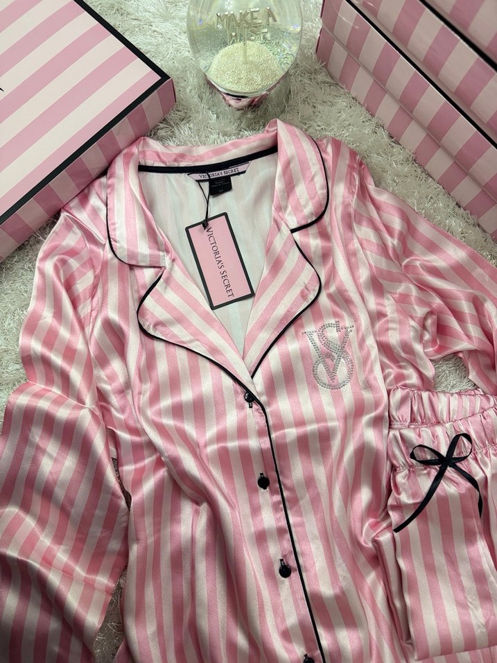 Victoria's Secret Pembe Çizgili Kadın Pijama Takımı 3XL Beden - Görsel 3