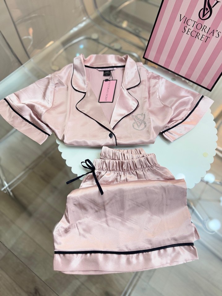 Victoria's Secret Toz Pembe Pijama Takımı M Beden - Görsel 3