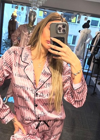 Victorias Secret Uzun Kollu Pijama Takımı S Beden - Görsel 2