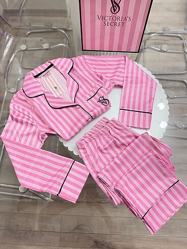 Victoria s Secret VICTORIA SECRET BASKILI PİJAMA TAKIMI XL beden