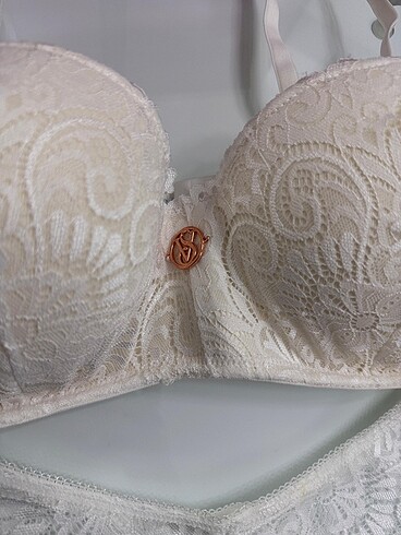 l Beden Victoria Secret Dantelli Sütyen Takımı L