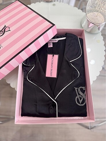 m Beden Victoria Secret Baskılı Pijama Takımı M Beden