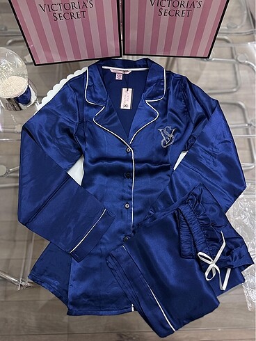VICTORIA SECRET BASKILI PİJAMA TAKIMI L BEDEN